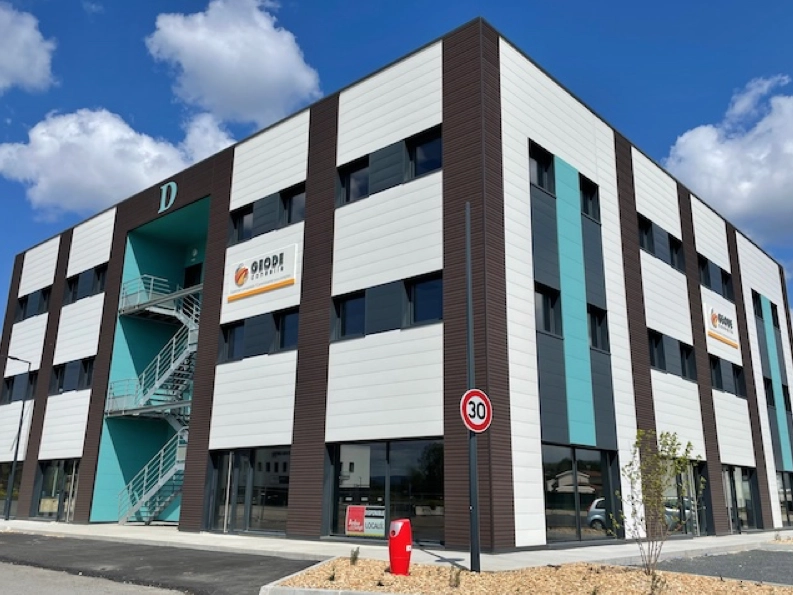 Showroom et Bureaux - GENAY - Val de Saône